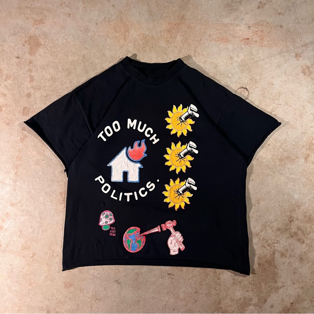 •1980’s-1990’s Cropped Graphic Tee•